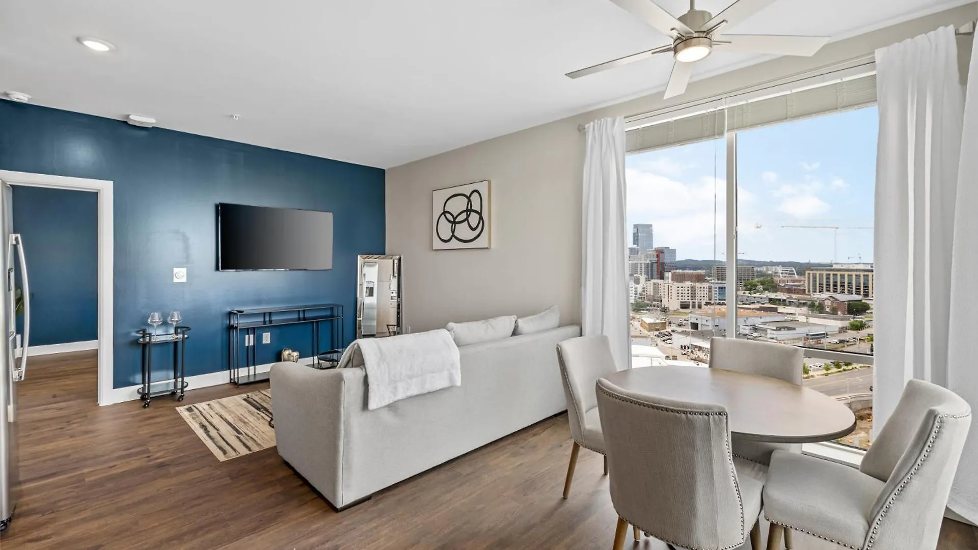The Malibu Suite Penthouse The Gulch Nashville